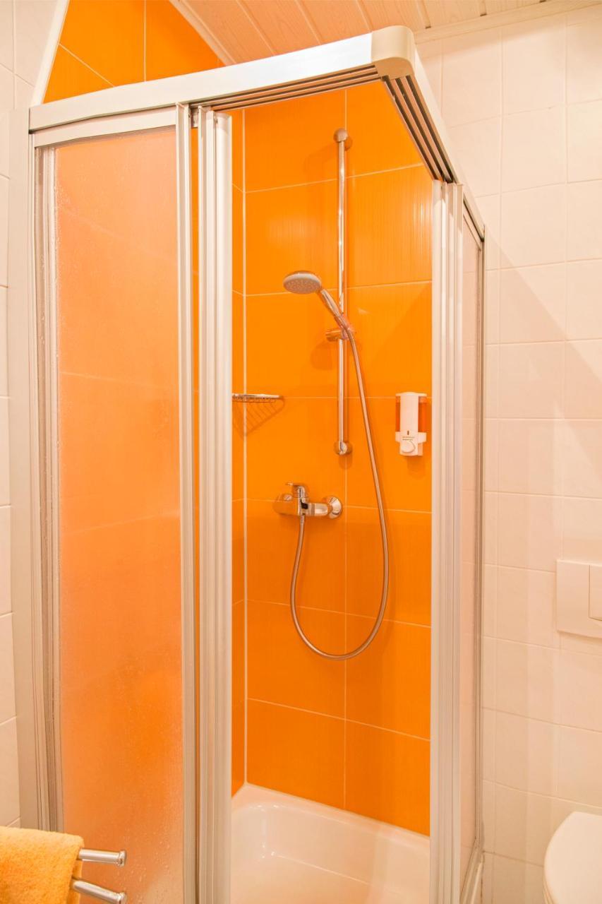 Hotel Zur Linde Gädheim Esterno foto
